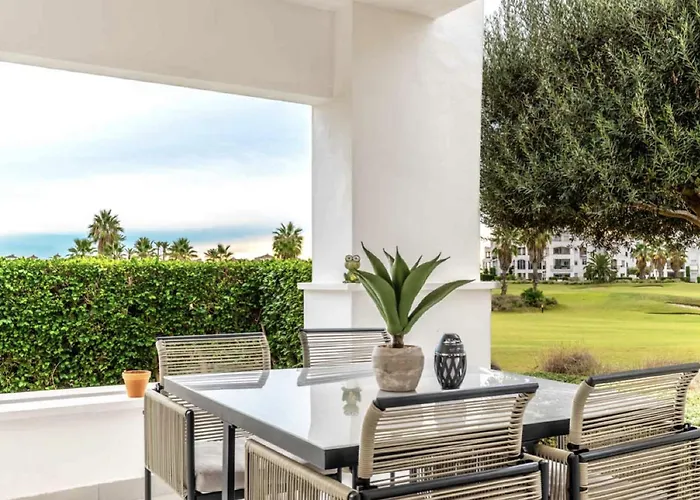 La Isabella - La Torre Golf Resort